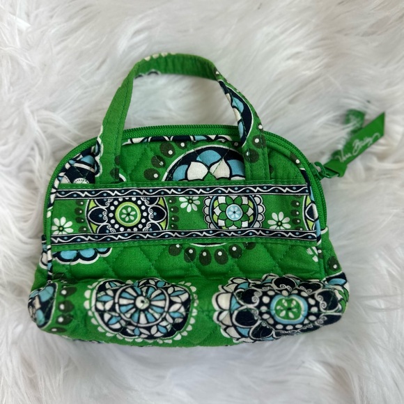 Vera Bradley Tiny Emma Purse Paisley Floral Cupcakes Green - Picture 2 of 3